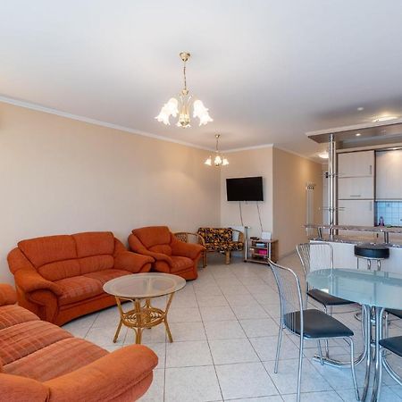 Kek Hullam Apartman By Bltn Lejlighed Siófok Eksteriør billede